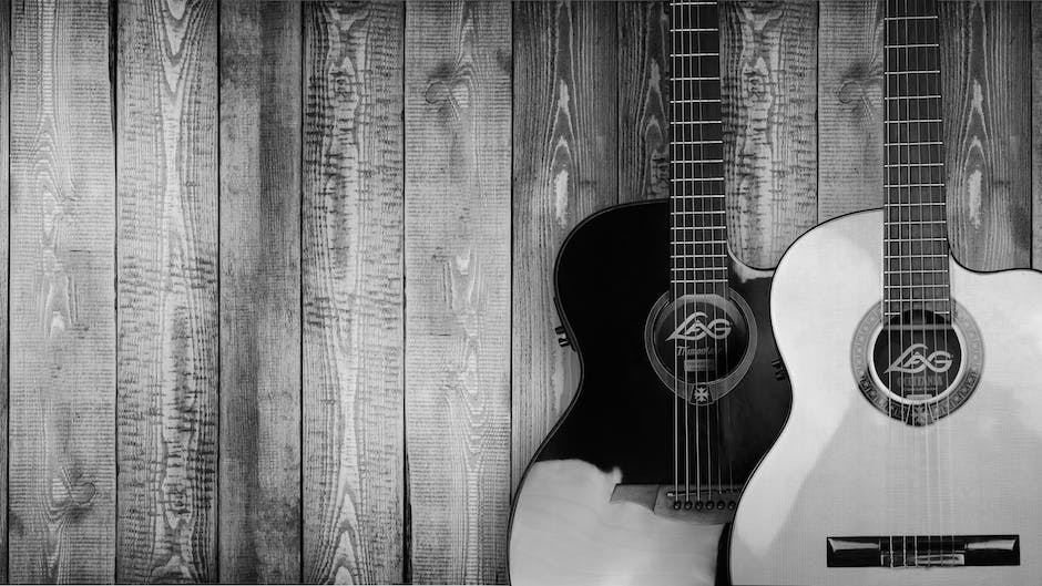 baby taylor acoustic guitar_2